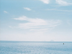 生活中讓人感到孤獨(dú)的小瞬間 一個(gè)人感到孤單落寞的說說