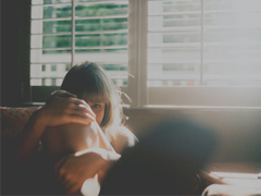 看透了一切扎心的傷感說說 關(guān)于愛情的傷感療傷話