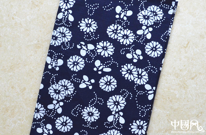 中國民族風(fēng)藍(lán)印花布圖片