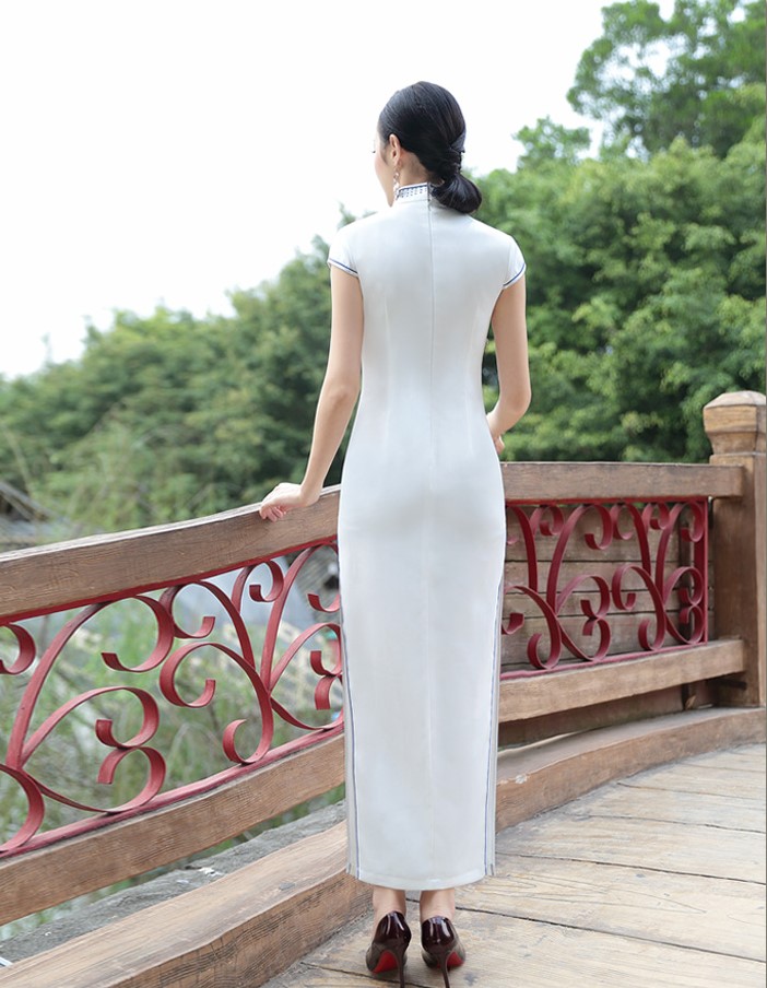 改良家佳樂文學(xué)發(fā)現(xiàn)旗袍之美，復(fù)古中式旗袍