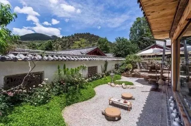 束河桃花塢，在茶馬古道浮生清閑陪父母慢慢變