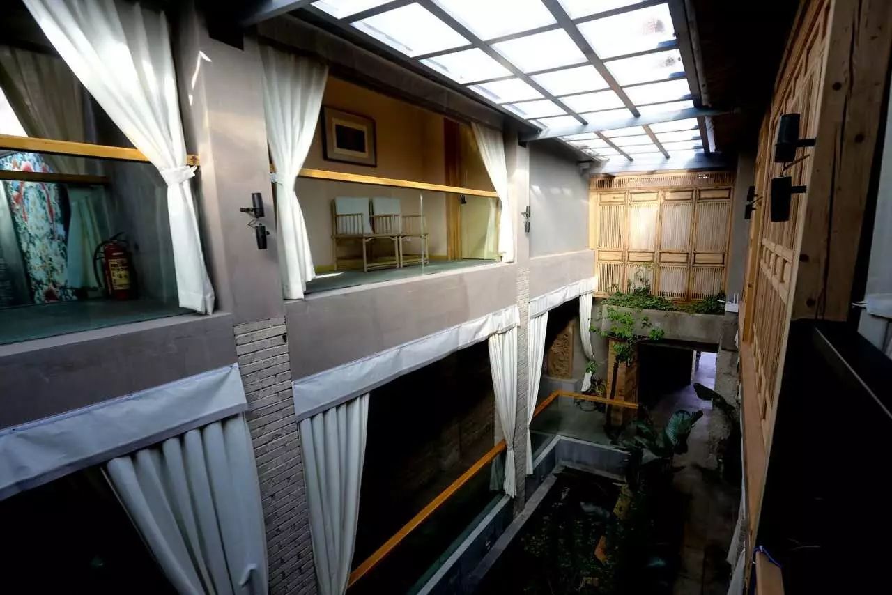 束河桃花塢，在茶馬古道浮生清閑陪父母慢慢變