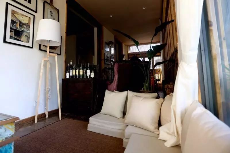 束河桃花塢，在茶馬古道浮生清閑陪父母慢慢變