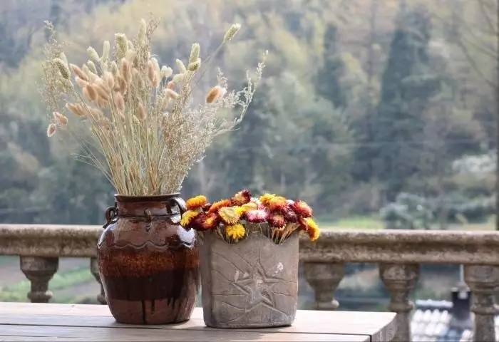 瓜洲云裳山村，春風又綠江岸春