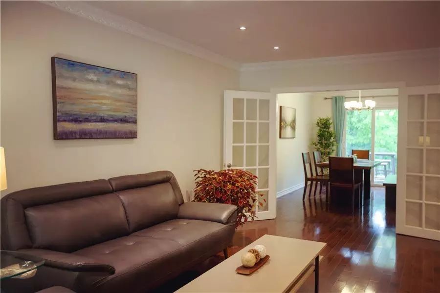 多村一號(hào)，在海外住進(jìn)小別墅慢條思理地生活