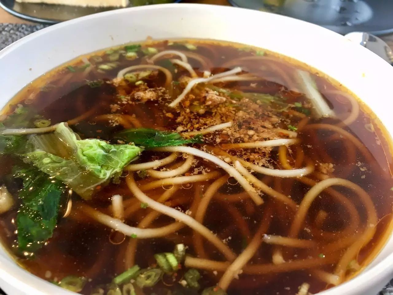 香格里拉薩洛頤度假酒店，以上帝視角看納帕海