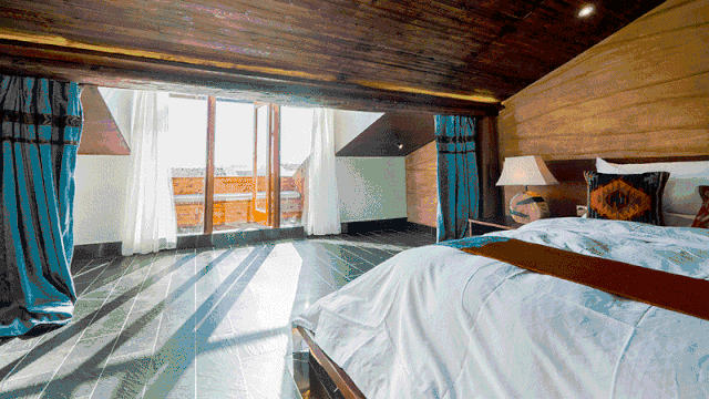 香格里拉薩洛頤度假酒店，以上帝視角看納帕海