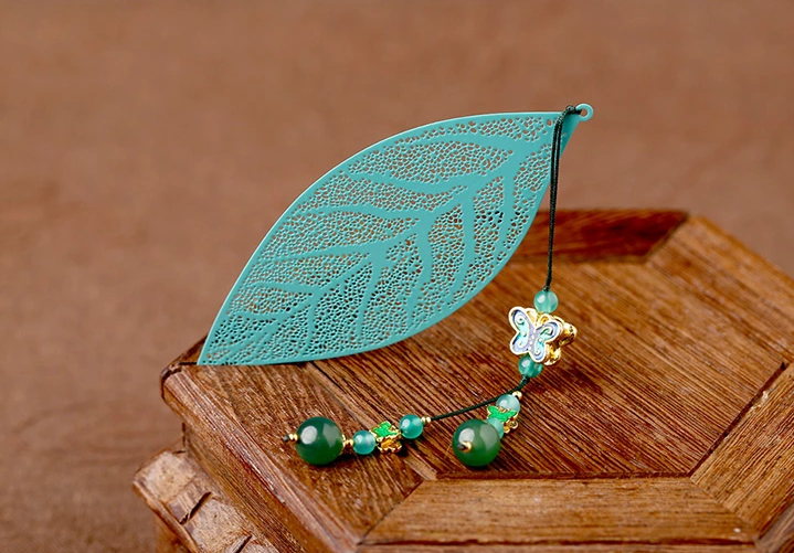 鏤空樹葉家佳樂文學(xué)綠色復(fù)古文藝書簽