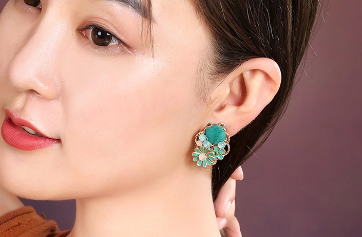 復(fù)古氣質(zhì)彩玉景泰藍(lán)簡(jiǎn)約無(wú)耳洞耳夾耳環(huán)