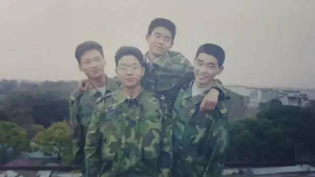 螞蟻尚墅，在山谷的花田美舍里生活