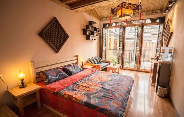 湖州嶺霧，在云霧之巔把自然搬進屋內(nèi)