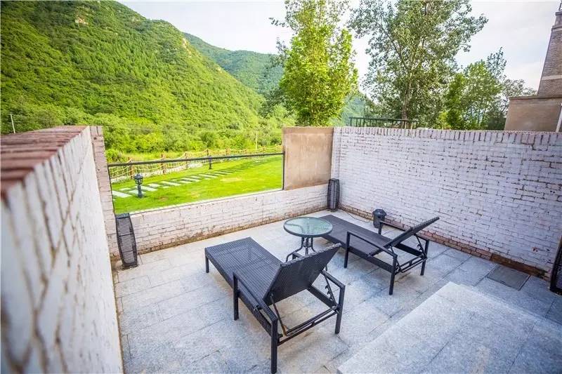 北京金岳臺溫泉酒店，承載著上個世紀(jì)的老磚樓