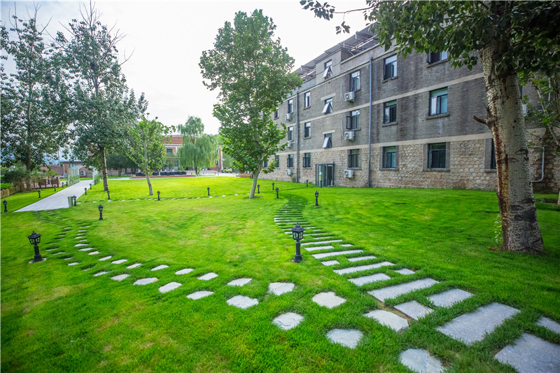 北京金岳臺溫泉酒店，承載著上個世紀(jì)的老磚樓