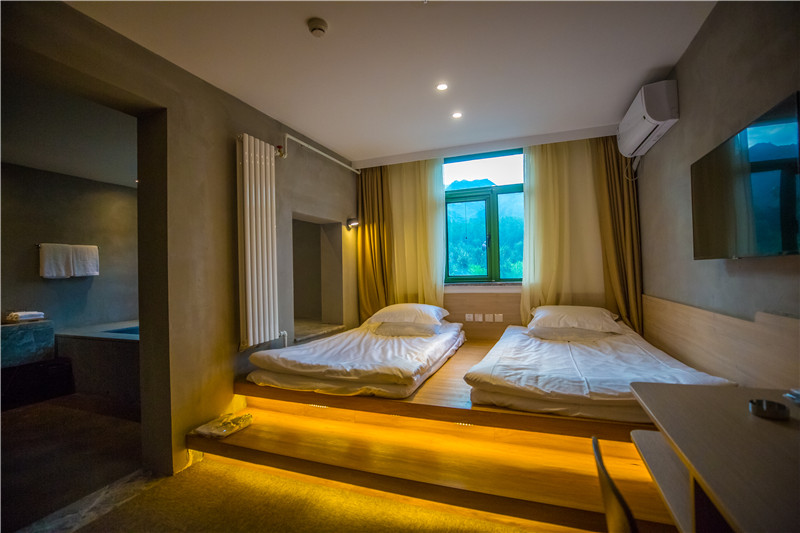 北京金岳臺溫泉酒店，承載著上個世紀(jì)的老磚樓