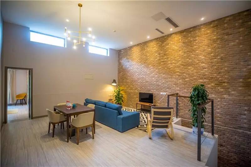 北京金岳臺(tái)溫泉酒店，承載著上個(gè)世紀(jì)的老磚樓