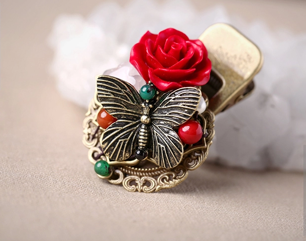 漆雕玫瑰復(fù)古盤發(fā)頭飾，金屬鴨嘴夾發(fā)夾