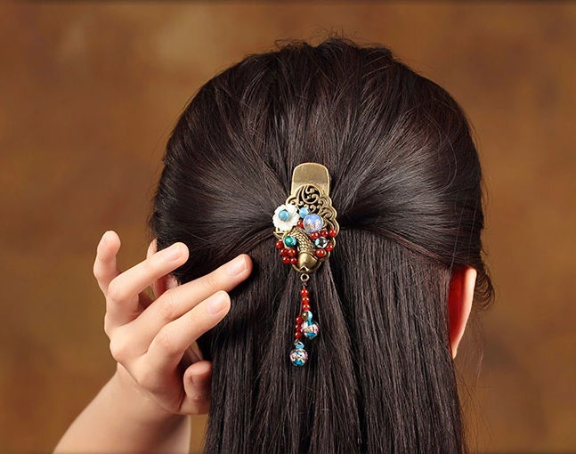 一尾游魚發(fā)夾，復(fù)古風(fēng)鴨嘴夾頭飾