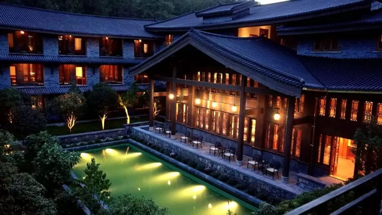 松贊麗江林卡，歷經(jīng)千百年歲月流淌的歷史古建