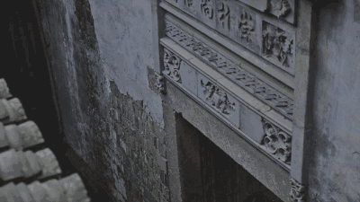 塘棲古鎮(zhèn)小茶姑娘，古鎮(zhèn)溪邊沐浴清風(fēng)滌蕩心靈