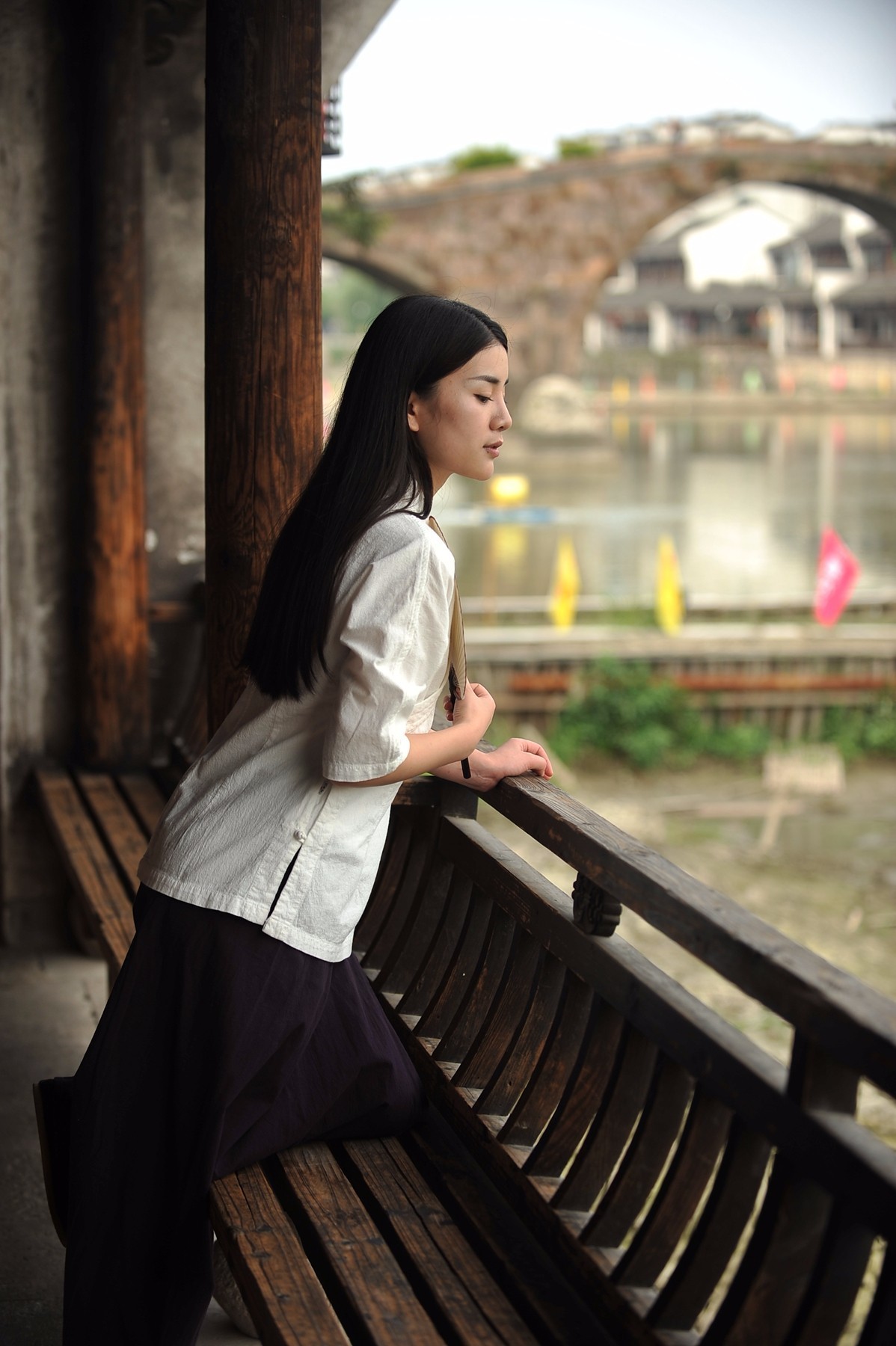 塘棲古鎮(zhèn)小茶姑娘，古鎮(zhèn)溪邊沐浴清風滌蕩心靈