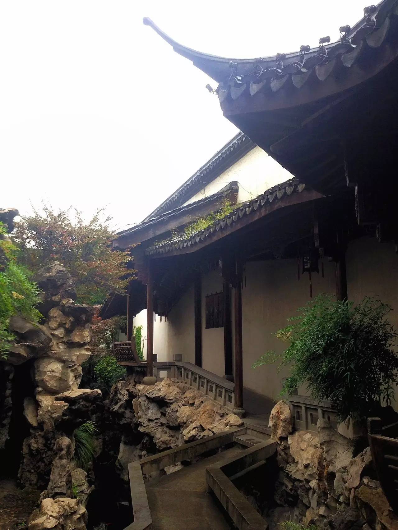 江南豪宅，淺談用紫檀和花梨木建的胡雪巖故居