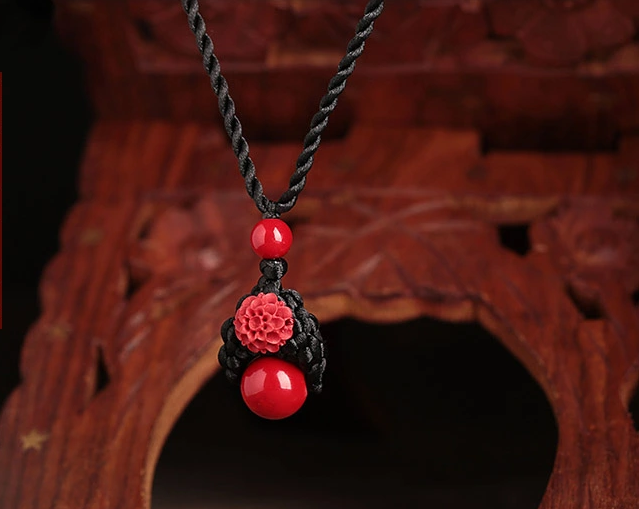 簡約紅吊墜鎖骨鏈古典家佳樂文學(xué)項鏈