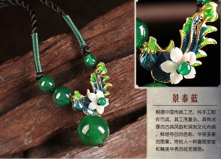 綠瑪瑙景泰藍(lán)吊墜鎖骨鏈復(fù)古風(fēng)時尚項(xiàng)鏈