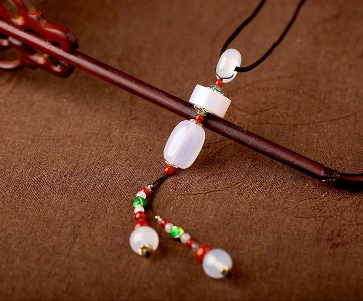 白瑪瑙吊墜民族風(fēng)毛衣鏈項(xiàng)鏈?zhǔn)罪? src="/wenxue/d/file/bigpic/190404/04/13-1F925103049.png" style="height: 629px; width: 750px;" / data-dsY9="gQDqjm"><br / data-qCW3="32v6en">
	<img alt=