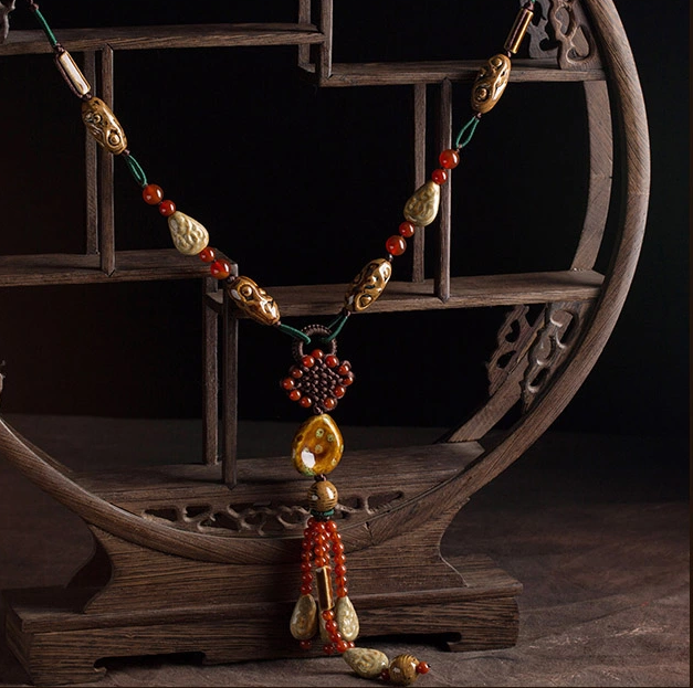 陶瓷紅瑪瑙民族風(fēng)毛衣鏈長款項鏈?zhǔn)罪? src="/wenxue/d/file/bigpic/190404/04/13-1F925155402.png" style="height: 590px; width: 750px;" / data-bFnS="Ft5XPi"><br / data-h11Z="jDY58p">
	<img alt=