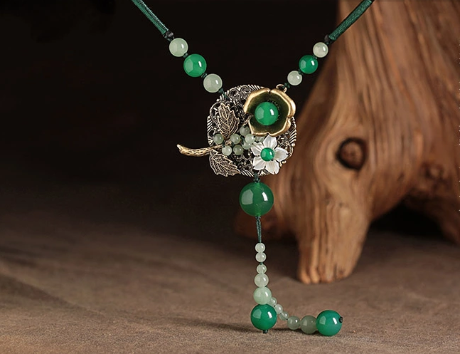 綠煙如夢民族風(fēng)瑪瑙毛衣鏈項鏈?zhǔn)罪? src="/wenxue/d/file/bigpic/190404/04/13-1F925164427-50.png" style="height: 568px; width: 750px;" / data-5FEJ="A4U0NB"><br / data-75Kh="sAGdou">
	<img alt=