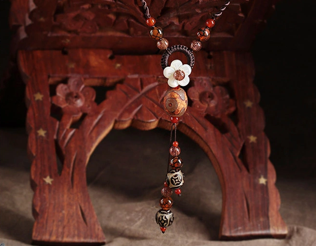 復(fù)古文藝天珠菩提根毛衣鏈項(xiàng)鏈?zhǔn)罪? src="/wenxue/d/file/bigpic/190404/04/13-1F9251GH7.png" style="height: 521px; width: 750px;" / data-KzA1="HjNGNJ"><br / data-HVtD="H0rDZg">
	<img alt=