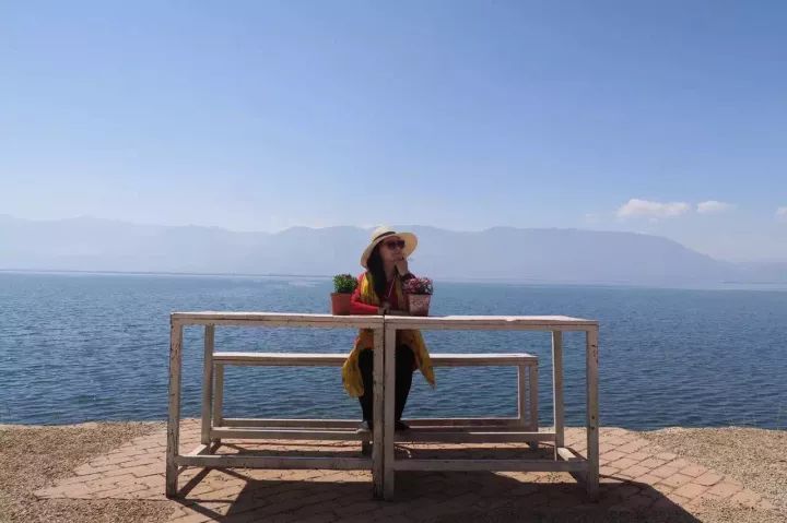 翡翠灣，在遼闊的海洋前做回?zé)o憂快樂的自我