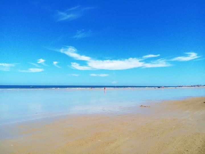 翡翠灣，在遼闊的海洋前做回?zé)o憂快樂的自我