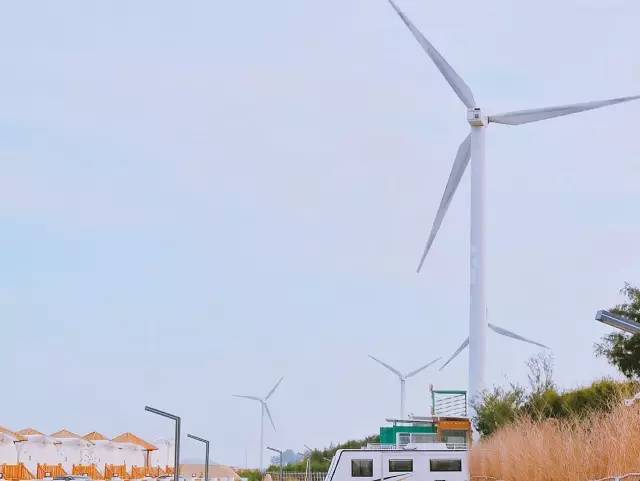 翡翠灣，在遼闊的海洋前做回?zé)o憂快樂的自我