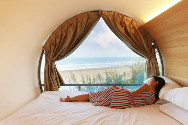 翡翠灣，在遼闊的海洋前做回?zé)o憂快樂的自我