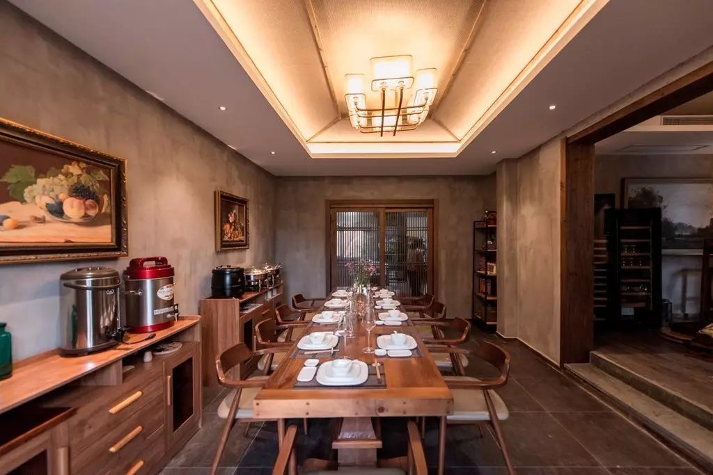 叢山茶境，一片天一座山忘了山外忘卻自己