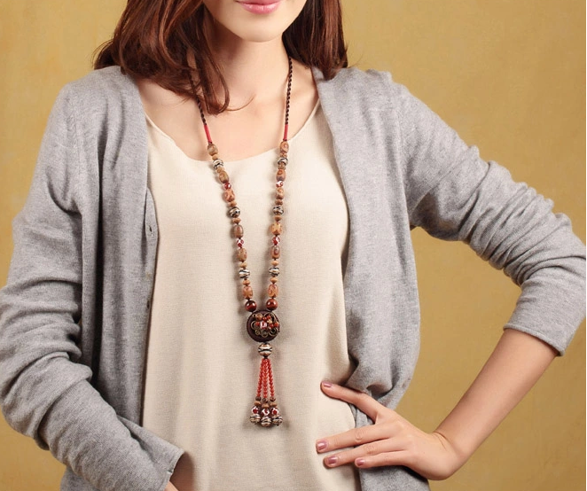 復(fù)古文藝毛衣鏈天珠西藏項(xiàng)鏈?zhǔn)罪? src="/wenxue/d/file/bigpic/190404/04/13-1F926233132.png" style="height: 543px; width: 750px;" / data-kkiP="LjtcZA"><br / data-rdvR="PseSVZ">
	<img alt=