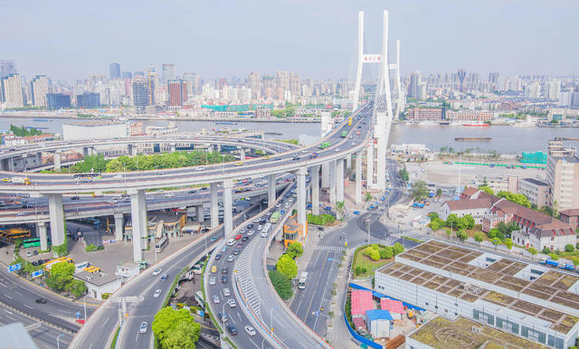 上?！TARH影居，和明星入住同一個家