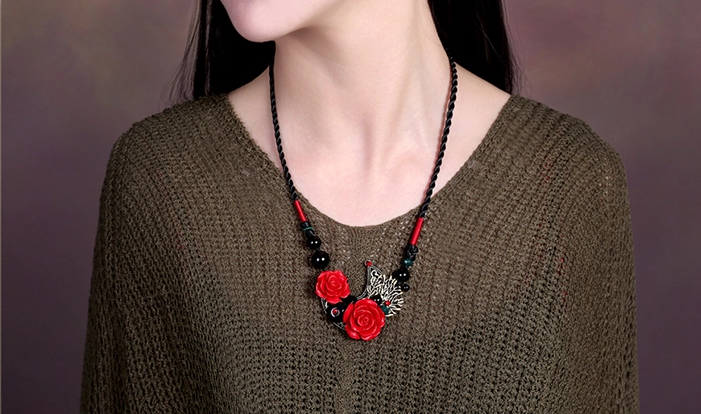 家佳樂文學紅色玫瑰吊墜復古項鏈新娘首飾