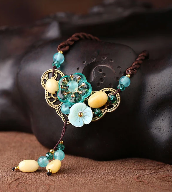 清澈的笑容復(fù)古項(xiàng)鏈?zhǔn)罪? src="/wenxue/d/file/bigpic/190404/04/13-1F92Q03Z9.png" style="height: 701px; width: 750px;" / data-Zy12="ap4e9v"><br / data-wOGh="BMGCwD">
	<img alt=