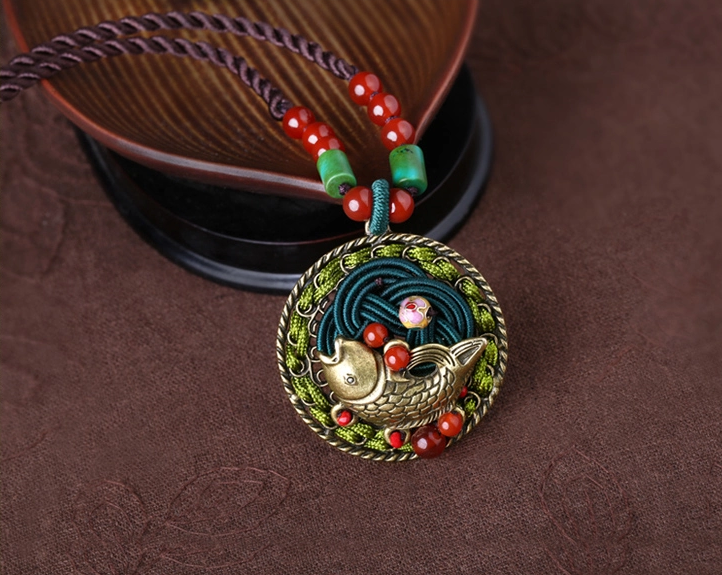 古風(fēng)魚(yú)吊墜鎖骨鏈民族風(fēng)項(xiàng)鏈?zhǔn)罪? src="/wenxue/d/file/bigpic/190404/04/13-1F92Q10420.png" style="height: 526px; width: 750px;" / data-pIUP="D9Qw9A"><br / data-pXgC="5bGfNU">
	<img alt=