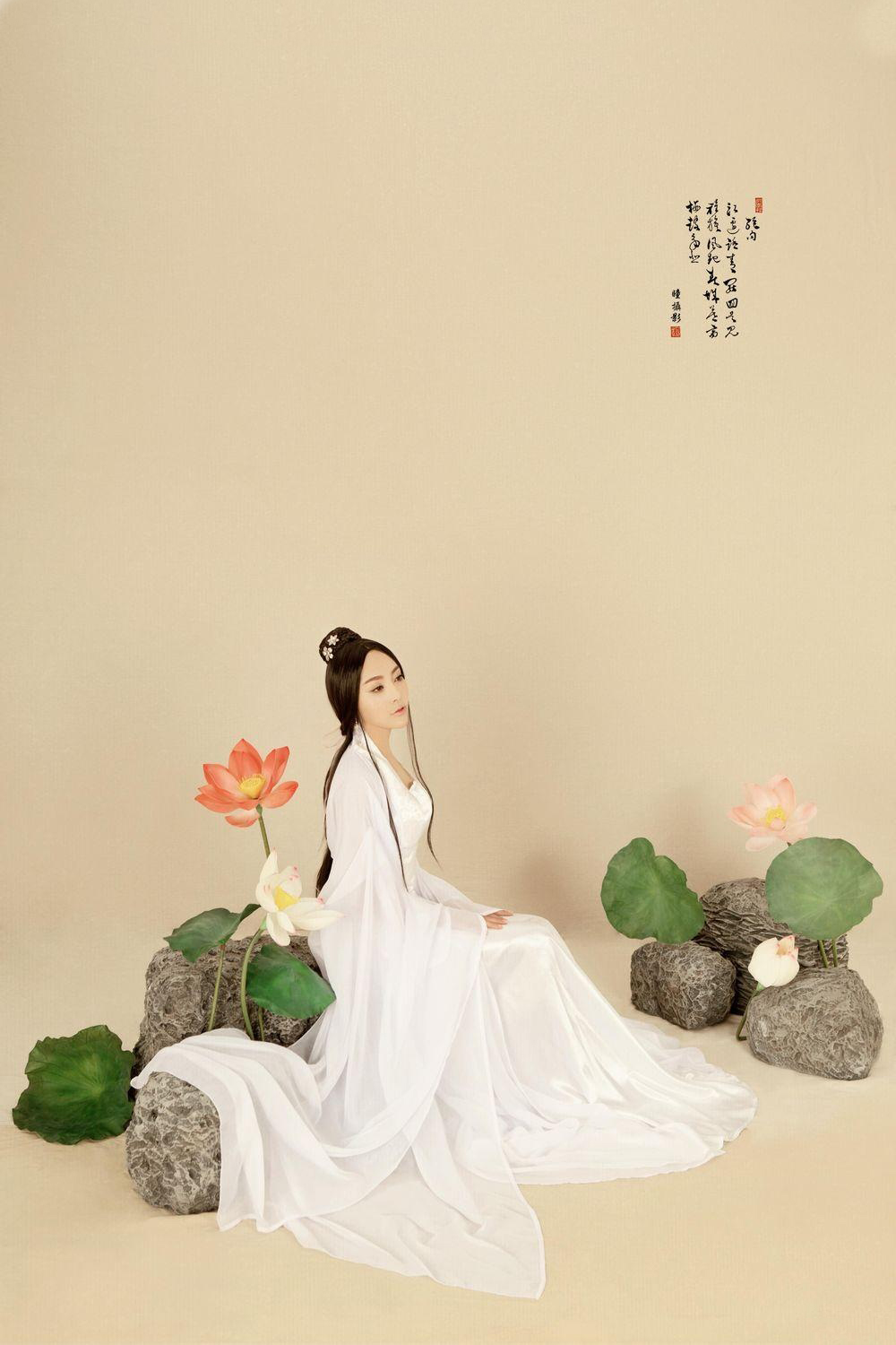 唯美廣繡流仙裙古風女子攝影