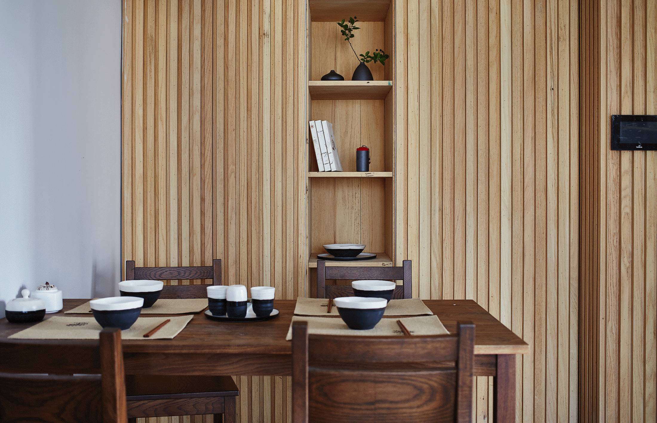 原木清風(fēng)，家理應(yīng)如此