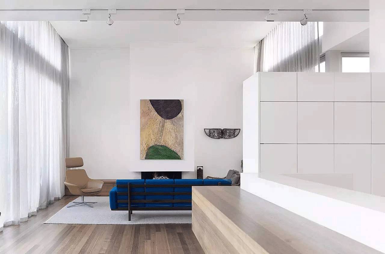 越白越簡(jiǎn)，越極致