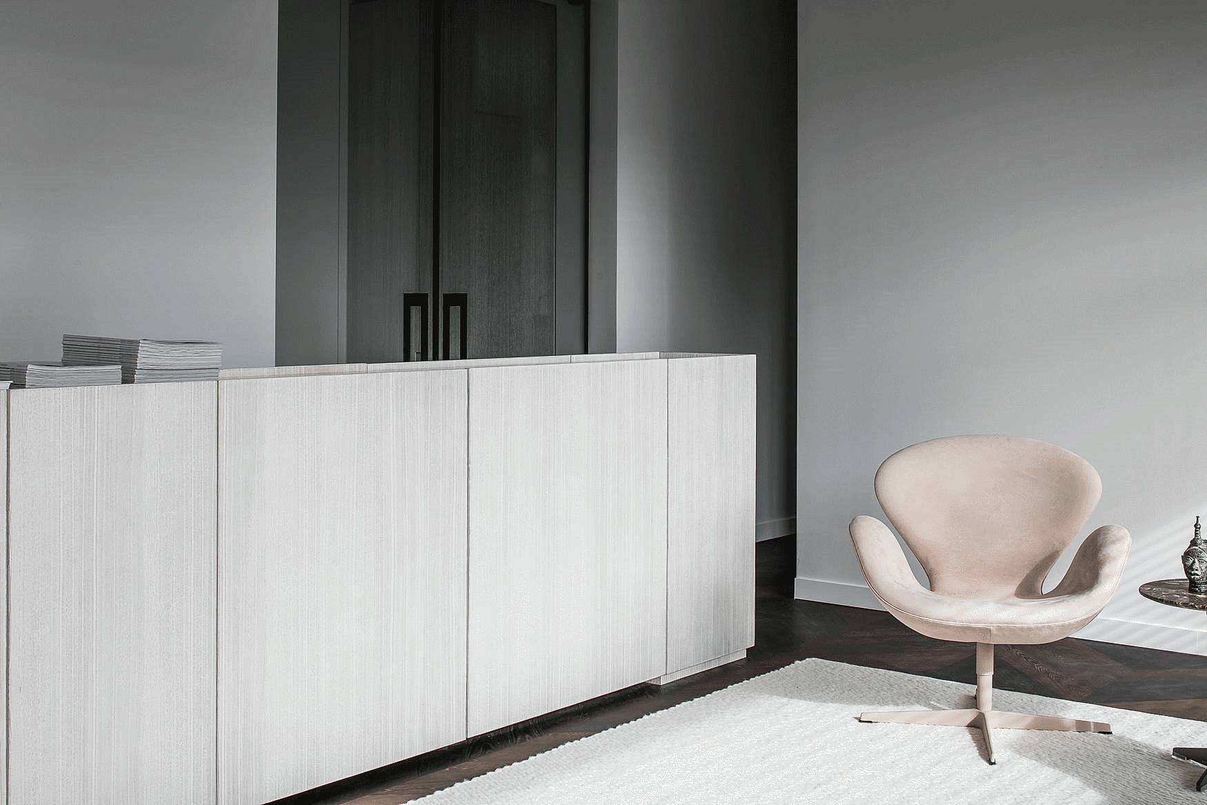 越白越簡，越極致