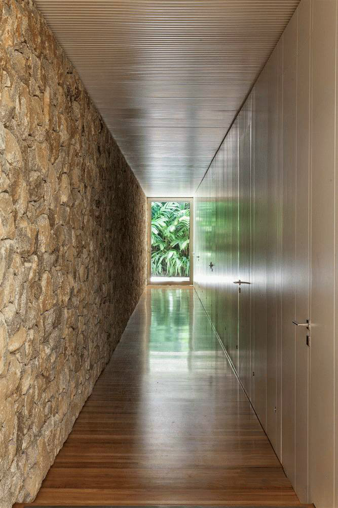 與大自然完美結(jié)合的森林別墅設(shè)計(jì)