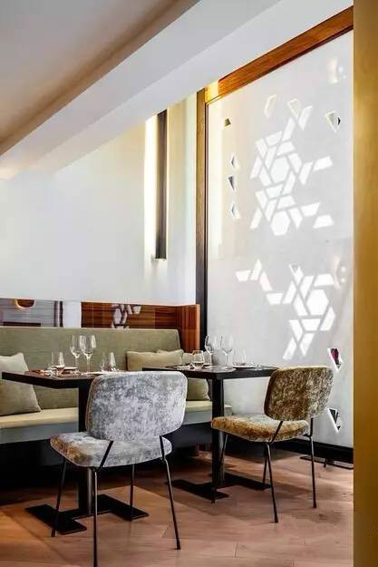 藝術(shù)與空間的完美結(jié)合，奢華新中式酒店設(shè)計(jì)