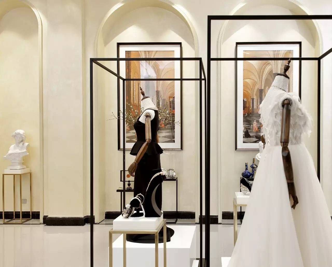 現(xiàn)代摩登格調(diào)，完美演繹當(dāng)代先鋒生活美學(xué)