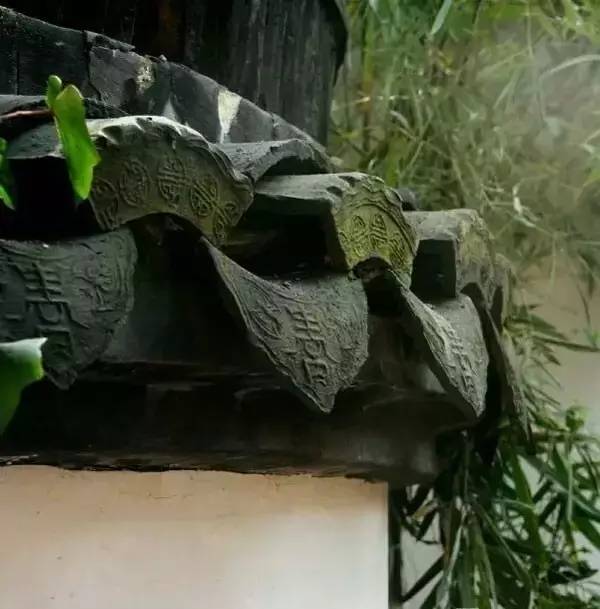 古建筑，一片瓦，遮風擋雨