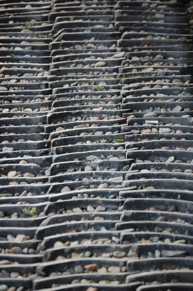 古建筑，一片瓦，遮風(fēng)擋雨